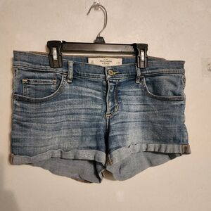 Abercrombie & Fitch 3" Low-Rise Denim Jean Shorts Cuffed Light Blue Wash Size 10
